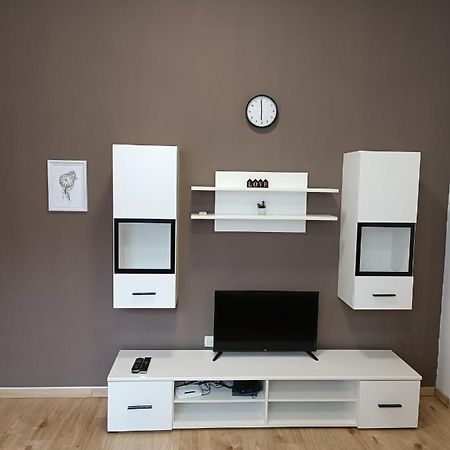 Apartments Aura Deskle Eksteriør billede