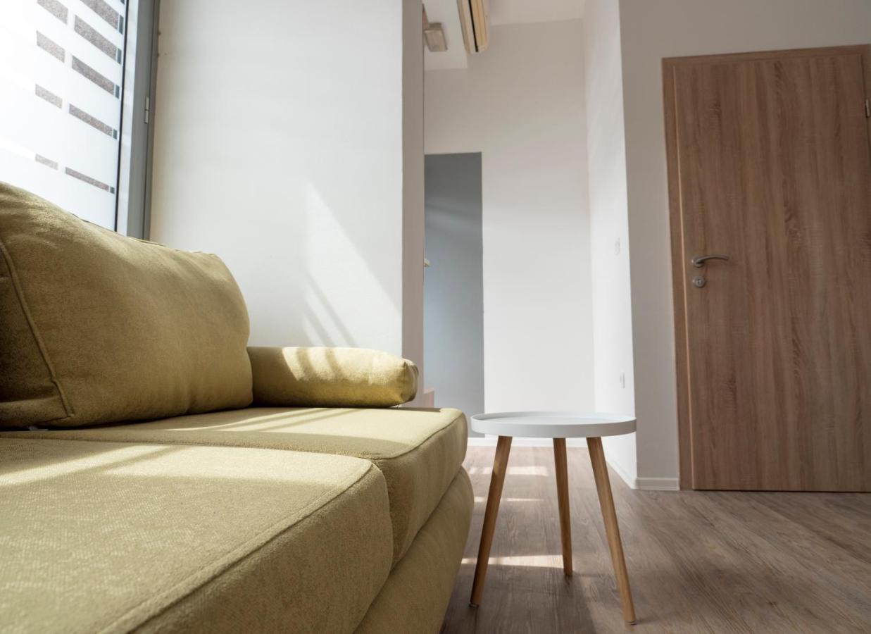 Apartments Aura Deskle Eksteriør billede