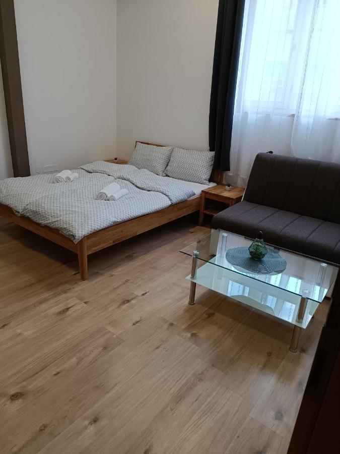 Apartments Aura Deskle Eksteriør billede